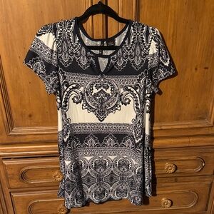 New Directions Navy and White Ornate Short Sleeve Top